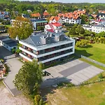 Holiapart No 1 - Luxury Apartments, Beautiful Area * Krynica Morska