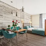 Holiapart No 1 - Luxury Apartments, Beautiful Area * Krynica Morska