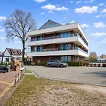 Holiapart No 1 - Luxury Apartments, Beautiful Area *