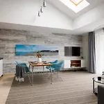 Holiapart No 1 - Luxury Apartments, Beautiful Area Krynica Morska