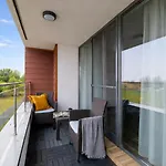 Holiapart No 1 - Luxury Apartments, Beautiful Area * Krynica Morska