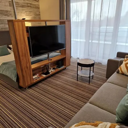 דירה Holiapart In No 1 - Luxury Apartments, Beautiful Area קריניצה מורסקה
