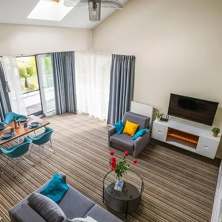 Holiapart In No 1 - Luxury Apartments, Beautiful Area דירה קריניצה מורסקה