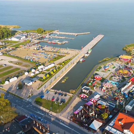 Holiapart In No 1 - Luxury Apartments, Beautiful Area *