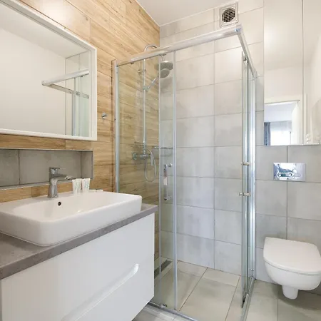 Holiapart No 1 - Luxury Apartments, Beautiful Area * קריניצה מורסקה